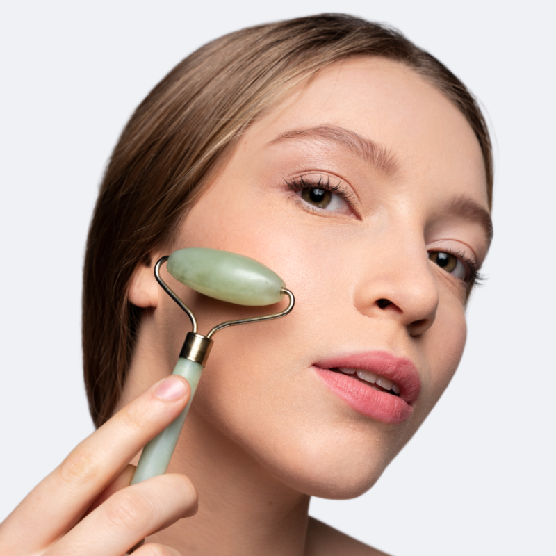 Gua-Sha and Roll Face